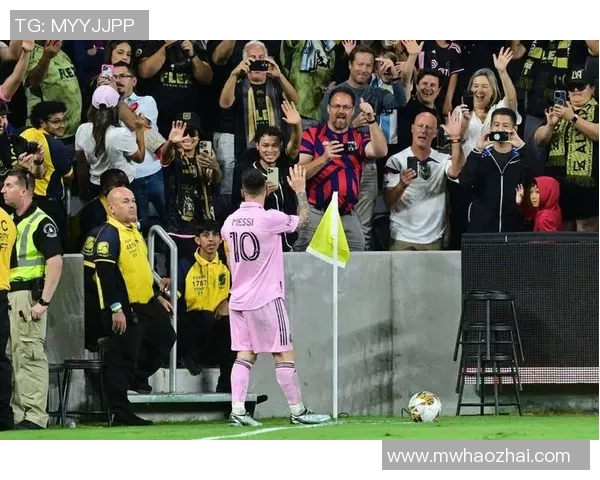 阿根廷足球巨星莱昂纳德的传奇旅程与全球足坛影响力解析